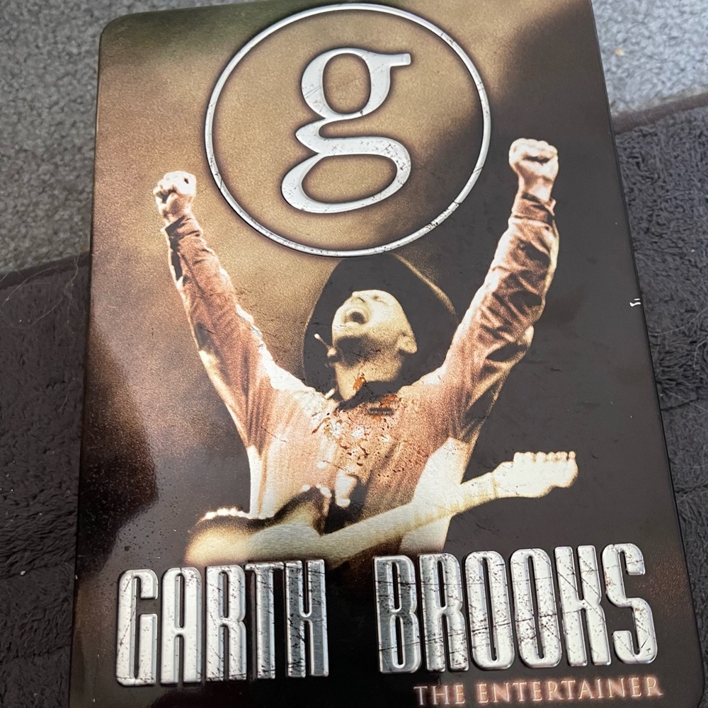 Garth Brooks DVD music collective